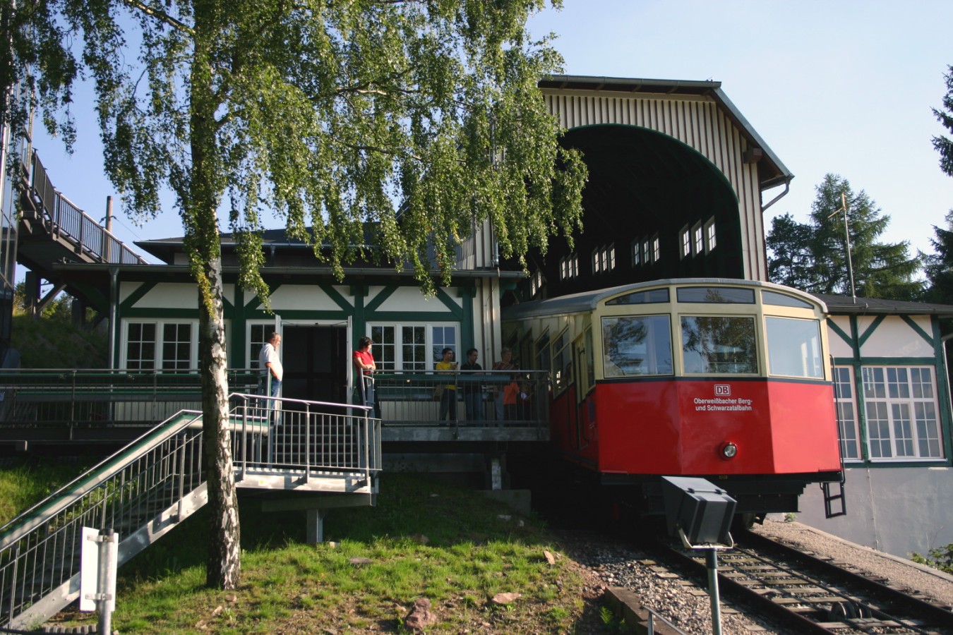 2005_0436